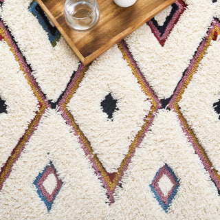 Safavieh Casablanca CSB918A Ivory / Blue Area Rug Detail