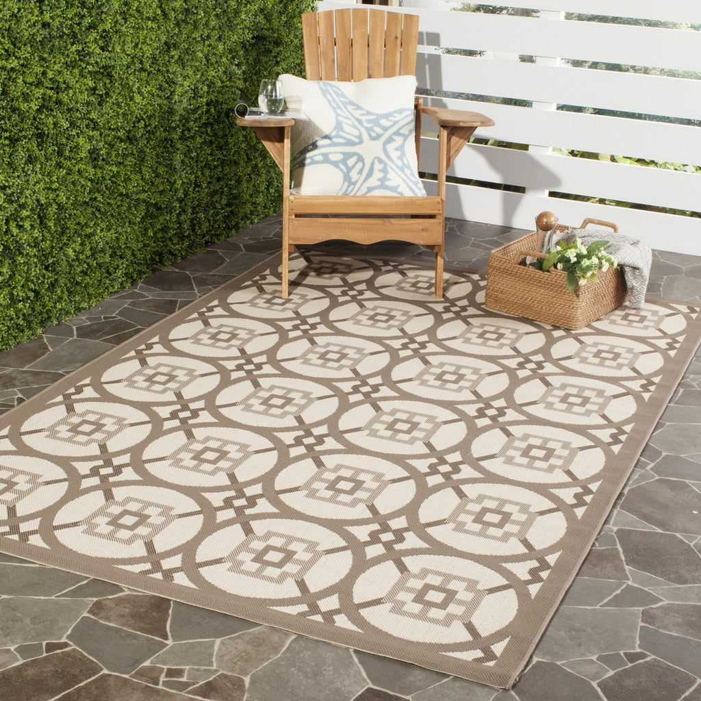 Safavieh Courtyard CY7476-07912 Beige / Dark Beig Area Rug Room Scene Feature