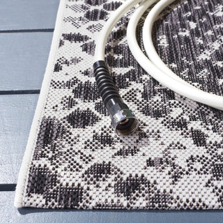 Safavieh Courtyard CY8162-53712 Grey / Black Area Rug Detail