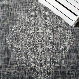 Safavieh Courtyard CY8966-37621 Black / Grey Area Rug Detail