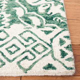 Safavieh Dip Dye DDY901Y Dark Green / Ivory Area Rug Detail