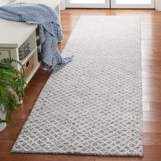 Safavieh Ebony EBN103 Grey / Ivory Area Rug Room Scene Feature