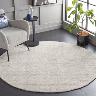 Safavieh Ebony EBN107 Beige / Ivory Area Rug