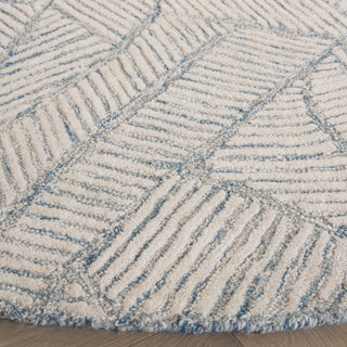 Safavieh Ebony EBN123M Blue / Ivory Area Rug Detail