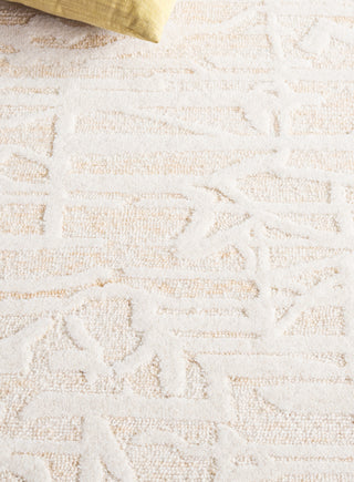 Safavieh Ebony EBN124D Gold / Ivory Area Rug Detail