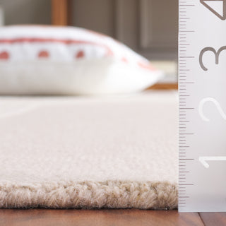 Safavieh Ebony EBN125B Beige / Ivory Area Rug Detail