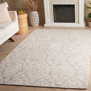 Safavieh Ebony EBN127B Beige / Ivory Area Rug Room Scene