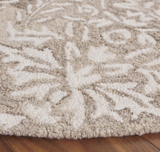 Safavieh Ebony EBN127B Beige / Ivory Area Rug Detail