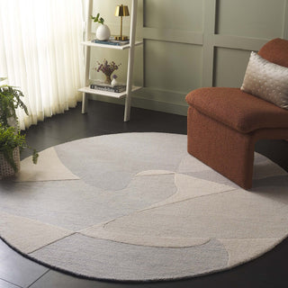 Safavieh Ebony EBN129G Light Grey / Ivory Area Rug Room Scene Feature