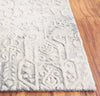 Safavieh Ebony EBN130G Silver / Ivory Area Rug Detail