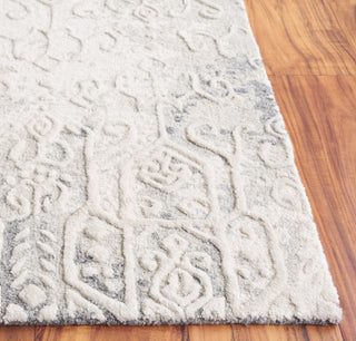 Safavieh Ebony EBN130G Silver / Ivory Area Rug Detail