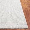 Safavieh Ebony EBN131F Grey / Ivory Area Rug Detail