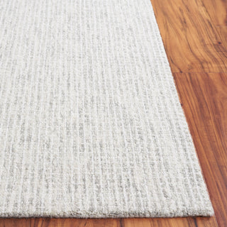 Safavieh Ebony EBN131F Grey / Ivory Area Rug Detail