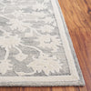 Safavieh Ebony EBN134G Silver / Ivory Area Rug Detail