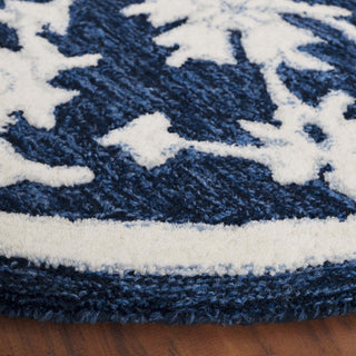 Safavieh Ebony EBN134N Navy / Ivory Area Rug Detail