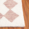 Safavieh Ebony EBN137P Pink / Ivory Area Rug Detail