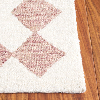 Safavieh Ebony EBN137P Pink / Ivory Area Rug Detail