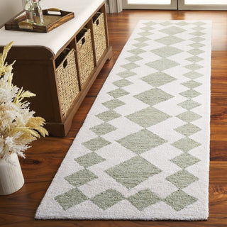 Safavieh Ebony EBN137Y Green / Ivory Area Rug Room Scene Feature
