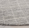 Safavieh Ebony EBN139G Grey / Ivory Area Rug Detail