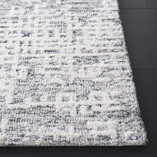 Safavieh Ebony EBN216A Ivory / Grey Area Rug Detail