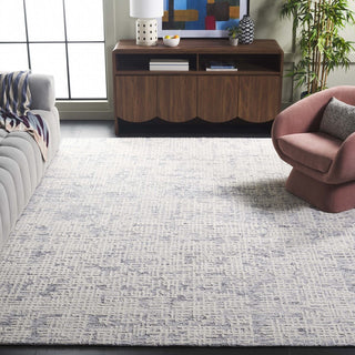 Safavieh Ebony EBN216A Ivory / Grey Area Rug Room Scene Feature