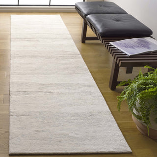 Safavieh Ebony EBN221G Light Grey / Beige Area Rug Room Scene Feature