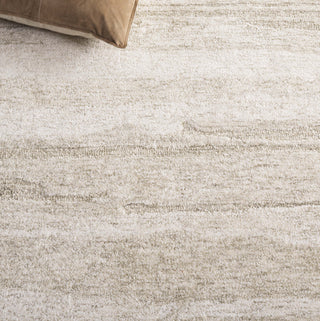 Safavieh Ebony EBN221X Light Green / Ivory Area Rug Detail