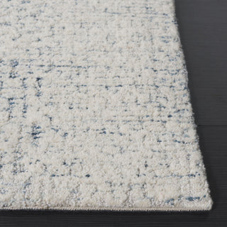 Safavieh Ebony EBN223M Ivory / Blue Area Rug Detail