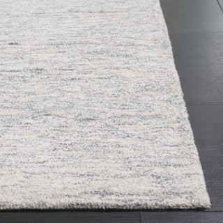 Safavieh Ebony EBN224G Ivory / Dark Grey Area Rug Detail