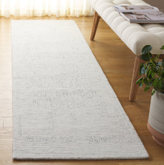 Safavieh Ebony EBN227F Ivory / Grey Area Rug Room Scene