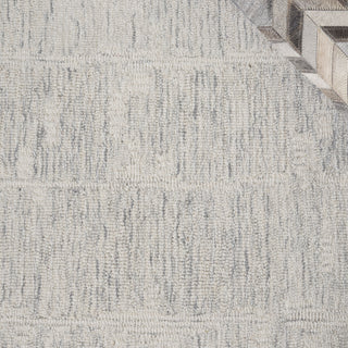 Safavieh Ebony EBN227F Ivory / Grey Area Rug Detail