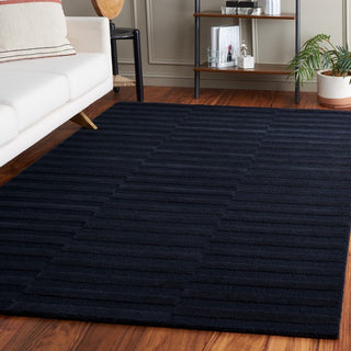 Safavieh Ebony EBN404H Charcoal Area Rug Room Scene