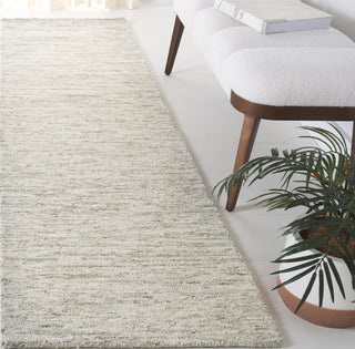 Safavieh Ebony EBN450Y Green / Ivory Area Rug Room Scene