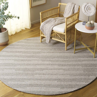 Safavieh Ebony EBN526F Grey / Ivory Area Rug Room Scene Feature