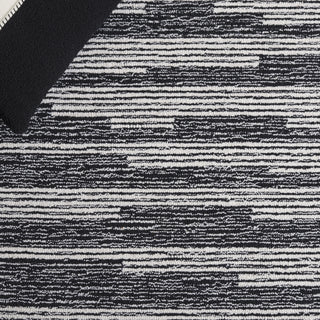 Safavieh Ebony EBN526Z Black / Ivory Area Rug Detail