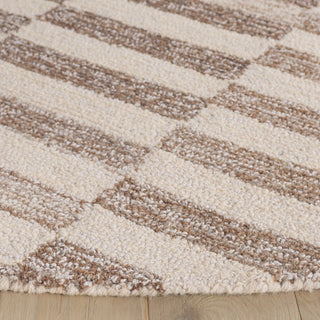 Safavieh Ebony EBN601B Beige / Ivory Area Rug Detail