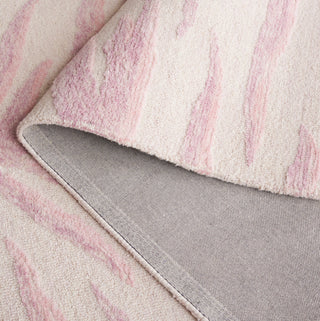 Safavieh Ebony EBN603U Pink / Ivory Area Rug Fold