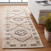 Safavieh Ebony EBN608D Gold / Beige Area Rug Room Scene Feature