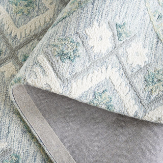 Safavieh Ebony EBN653A Ivory / Grey Area Rug Fold