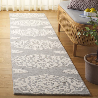 Safavieh Ebony EBN655F Ivory / Grey Area Rug Room Scene Feature