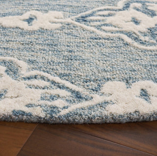 Safavieh Ebony EBN655M Ivory / Light Blue Area Rug Detail