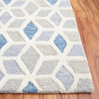 Safavieh Ebony EBN656A Ivory / Blue Area Rug Detail