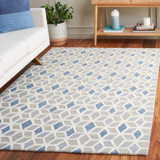 Safavieh Ebony EBN656A Ivory / Blue Area Rug Room Scene