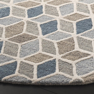 Safavieh Ebony EBN656A Ivory / Blue Area Rug Detail