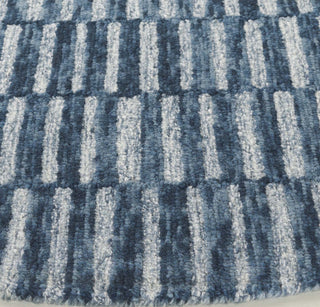 Safavieh Ebony EBN751N Navy / Light Blue Area Rug Detail
