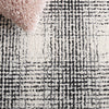 Safavieh Ebony EBN809Z Ivory / Black Area Rug Detail