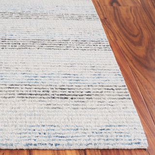 Safavieh Ebony EBN810M Ivory / Blue Area Rug Detail
