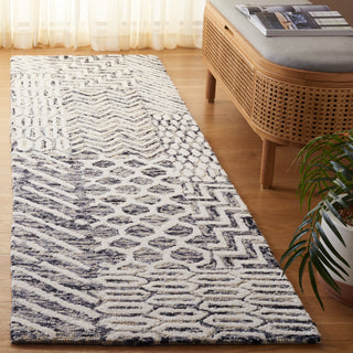 Safavieh Ebony EBN813Z Ivory / Black Area Rug Room Scene