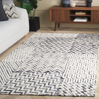 Safavieh Ebony EBN813Z Ivory / Black Area Rug Room Scene