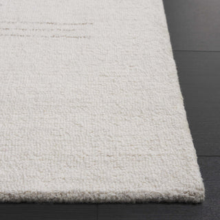 Safavieh Ebony EBN851A Ivory / Grey Area Rug Detail